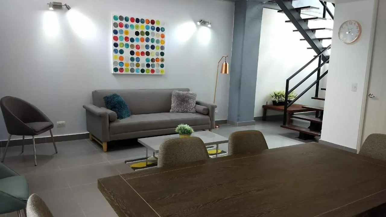 Santa Maria Suites Medellín 0*,  Colombia
